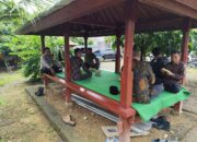 Inisiatif Polri Dukung Ketahanan Pangan: Kunjungan Kapolsek Gerung ke Desa Giri Tembesi