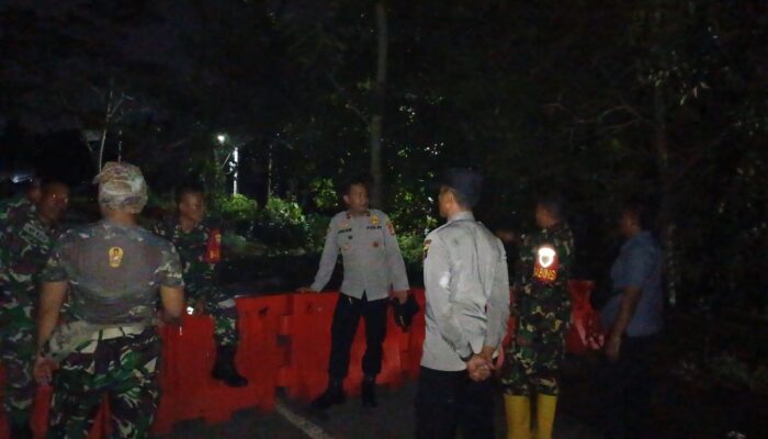 Kamtibmas Prioritas: Polsek Lembar Tingkatkan Patroli di Tengah Cuaca Ekstrem