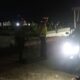 GERUNG, Lombok Barat – Jajaran Kepolisian Resor (Polres) Lombok Barat terus meningkatkan kegiatan patroli malam dalam rangka Operasi Ketupat Rinjani 2025. Langkah ini diambil sebagai upaya preventif untuk mengantisipasi terjadinya balap liar dan potensi gangguan keamanan dan ketertiban masyarakat (kamtibmas) lainnya, terutama di jalur-jalur rawan seperti area Bypass Gerung. Kegiatan patroli intensif ini salah satunya dilaksanakan oleh personel Pos Pengamanan (Pos Pam) Giri Menang Square (GMS) Gerung. Menurut Kepala Pos Pam GMS Gerung, Ipda I Wayan Rudi Hariadi, S.H., kegiatan pengamanan jalur dan patroli rutin dilaksanakan untuk memastikan situasi tetap kondusif selama pelaksanaan Operasi Ketupat Rinjani. "Kami dari Pos Pam GMS Gerung secara rutin melaksanakan patroli, terutama pada malam hari, di sepanjang jalur Bypass 1 dan 2 Gerung," ujar Ipda I Wayan Rudi Hariadi, S.H., saat ditemui di Pos Pam GMS Gerung, Rabu (26/3/2025) malam. "Tujuan utama dari patroli ini adalah untuk mencegah terjadinya aksi balap liar yang sangat meresahkan masyarakat dan juga untuk mengantisipasi potensi tindak kriminalitas atau kejadian menonjol lainnya." Patroli Malam Antisipasi Balap Liar di Bypass Gerung Lebih lanjut, Ipda I Wayan Rudi Hariadi menjelaskan bahwa pada Rabu malam, 26 Maret 2025, sekitar pukul 23.00 WITA hingga selesai, tim patroli dari Pos Pam GMS Gerung yang dipimpin oleh Komandan Regu (Danru) II, Ipda Dodik Hendra, bersama anggota jaga melaksanakan kegiatan patroli di seputaran wilayah pos pam. Sasaran utama dari kegiatan ini adalah jalur Bypass 1 dan 2 Gerung yang memang kerap kali menjadi lokasi favorit bagi para pelaku balap liar. "Tim patroli kami bergerak secara mobile di sepanjang jalur bypass. Selain melakukan pemantauan, kami juga memberikan imbauan kepada para pemuda yang masih berkumpul di pinggir jalan agar tidak melakukan kegiatan yang melanggar hukum, seperti balap liar," terang Ipda I Wayan Rudi Hariadi. "Kami menekankan kepada mereka tentang bahaya balap liar, baik bagi diri sendiri maupun bagi pengguna jalan lainnya." Himbauan Kepada Masyarakat untuk Mendukung Operasi Ketupat Ipda I Wayan Rudi Hariadi juga mengimbau kepada seluruh masyarakat Lombok Barat, khususnya yang berada di wilayah Gerung, untuk turut serta menjaga keamanan dan ketertiban selama pelaksanaan Operasi Ketupat Rinjani 2025. Ia berharap masyarakat dapat memberikan informasi kepada pihak kepolisian jika melihat atau mengetahui adanya potensi gangguan kamtibmas, termasuk aktivitas balap liar. "Kami sangat mengharapkan partisipasi aktif dari masyarakat. Jika ada informasi terkait balap liar atau hal-hal mencurigakan lainnya, jangan ragu untuk menghubungi kami atau kantor polisi terdekat," kata Ipda I Wayan Rudi Hariadi. "Kerja sama antara polisi dan masyarakat sangat penting untuk menciptakan situasi yang aman dan nyaman bagi kita semua, terutama menjelang dan selama Hari Raya Idul Fitri nanti." Situasi Terpantau Aman dan Kondusif Hingga laporan ini diturunkan, Ipda I Wayan Rudi Hariadi memastikan bahwa situasi di wilayah hukum Pos Pam GMS Gerung terpantau aman dan kondusif. Kegiatan patroli akan terus ditingkatkan secara berkala untuk memberikan rasa aman kepada masyarakat dan mencegah terjadinya gangguan kamtibmas. "Alhamdulillah, situasi malam ini aman dan kondusif. Kami akan terus melakukan pemantauan dan patroli secara intensif. Perkembangan kegiatan hari ini akan kami laporkan kembali kepada pimpinan," pungkas Ipda I Wayan Rudi Hariadi. Operasi Ketupat Rinjani 2025 merupakan operasi kepolisian terpusat yang dilaksanakan dalam rangka pengamanan Hari Raya Idul Fitri 1446 Hijriah. Polres Lombok Barat turut serta dalam operasi ini dengan menggelar berbagai kegiatan, mulai dari pengamanan arus mudik dan balik, pengamanan tempat-tempat ibadah dan wisata, hingga pencegahan tindak kriminalitas dan gangguan kamtibmas lainnya. Dengan adanya kegiatan patroli rutin seperti yang dilaksanakan oleh Pos Pam GMS Gerung, diharapkan masyarakat dapat merayakan Hari Raya Idul Fitri dengan aman dan nyaman.