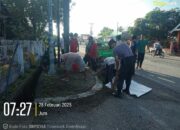 Sambut Ramadhan, Polsek Lape Bersama Warga Gelar Gotong Royong Bersihkan Area Masjid