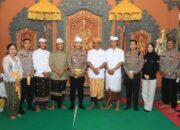 Kapolres Lombok Tengah Hadiri Acara Pujawali ke-30 di Pura Buana Nata.