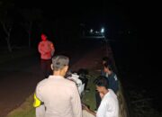 Pastikan Masyarakat Istrahat Dengan Nyaman dan Tekan Guankamtibmas, Polsek Soromandi Gelar Blue Light Patrol