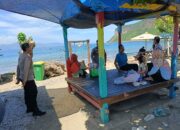 Libur Panjang, Polsek Taliwang Tingkatkan Patroli Wisata di Pantai Balat dan Pantai Poto Batu