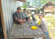 Bhabinkamtibmas Desa Jala Sambangi Warga, Imbau Jaga Kamtibmas dan Dukung Ketahanan Pangan