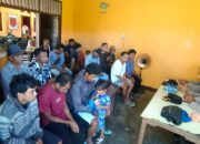 Kapolres Pegunungan Arfak Tatap Muka dengan Keluarga Korban Tanah Longsor