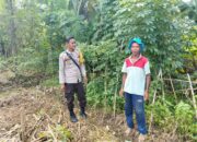 Bhabinkamtibmas Desa Rumak Aktif Edukasi Warga Soal Swasembada Pangan