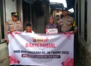 Hari Bhayangkara ke-79, Polsek Kediri Bantu Warga Lansia di Kediri Selatan
