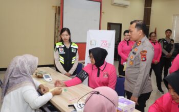 Sinergi Polri dan Warga Lombok Barat dalam Bhakti Kesehatan 2025