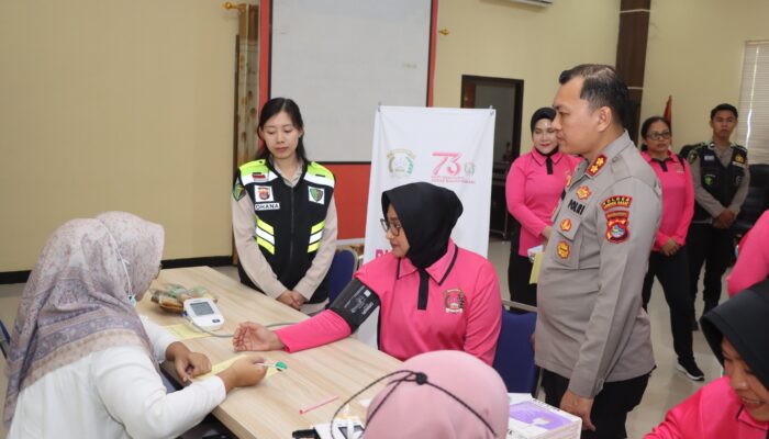 Layanan Kesehatan Gratis Polres Lombok Barat Disambut Antusias Masyarakat