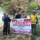 Peringati HUT Ke-79 Bhayangkara, Polsubsektor Palibelo Gelar Gotong Royong Bersihkan TPU Bersama Warga
