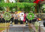 Jelang Hari Bhayangkara, Kapolri Ziarah ke Makam BJ Habibie hingga Hoegeng