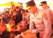Kapolda NTT Kunjungi Anak-anak Pengungsi Lewotobi, Beri Bingkisan dan Dukungan Trauma Healing
