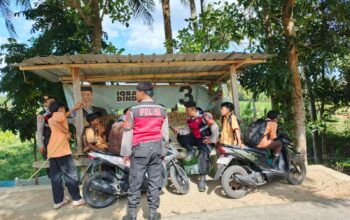 Jaga Kamtibmas, Samapta Polres Lobar Sosialisasikan KEMOS 110 di Kecamatan Gerung