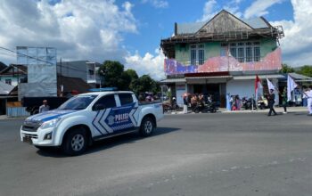 Polres Sumbawa Barat Kawal Pawai Budaya Nusantara HUT ke-62 SMPN 01 Taliwang