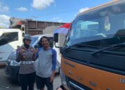 Tugu Tank Gerung Jadi Titik Patriotisme: Polantas Bagikan Bendera Merah Putih
