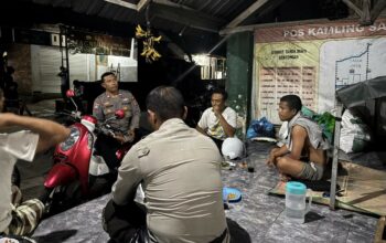Polres Lombok Barat Perkuat Siskamling di Desa Montong Are, Kecamatan Kediri