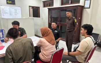 Satresnarkoba Polres Dompu Limpahkan Dua Tersangka Narkotika ke Kejaksaan Negeri Dompu