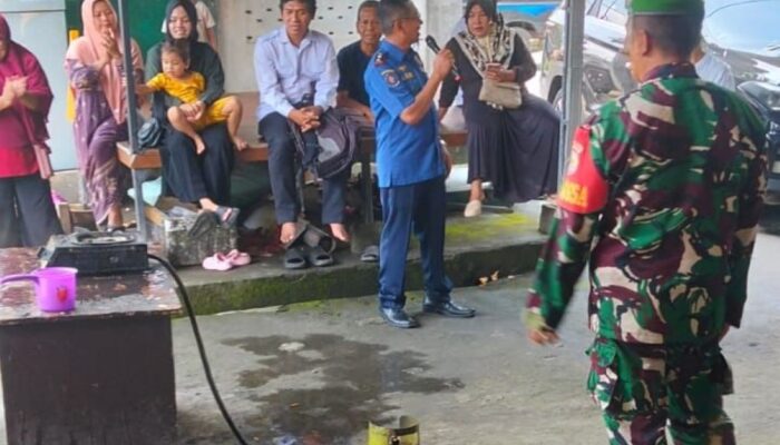 Damkar Lobar dan Babinsa Bengkel Gelar Sosialisasi Cegah Kebakaran