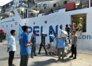Polsek Kawasan Pelabuhan Laut Bima Amankan Kedatangan KM Wilis yang Lakukan Embarkasi dan Debarkasi Penumpang