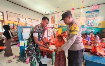 Penyaluran Ribuan Paket MBG Bagi Pelajar di Wilayah Kecamatan Bolo Dikawal dan Dimonitoring oleh Polsek Bolo