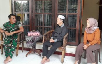 Silaturahmi Duka, Dandim 1606 Kunjungi Keluarga Almarhumah