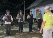 Personel Pospam Operasi Lilin Rinjani 2025 Polres Bima Intensifikan Patroli Pengamanan di Area Gereja protestan Kemah Injil Bukit Siong .