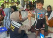 POLRI HADIR MELALUI DOKKES POLRES LANGKAT MELAKSANAKAN BAKTI KESEHATAN KEPADA KEPADA MASYARAKAT DESA HARAPAN MAKMUR