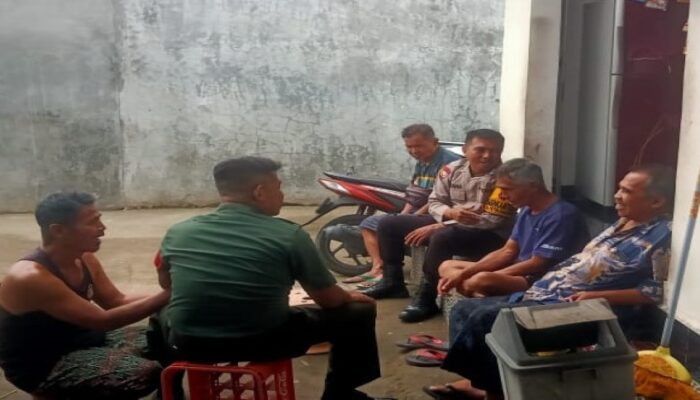 Komsos Babinsa–Bhabinkamtibmas Tekankan Kebersihan Lingkungan Warga