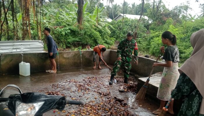 Babinsa Mumbul Sari Ajak Warga Rawat Sumber Kehidupan