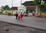 Kapolsek Labuhan Haji Bersama Anggota Laksanakan Giat Rawan Pagi di Sekolah