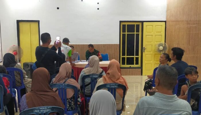 Baznas Salurkan Santunan, Babinsa Pejanggik Hadir Dampingi Warga