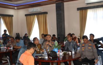 Rapat Bersama Stakeholder, Kapolres Bima Kota Tekankan Ketertiban Kendaraan Pelabuhan