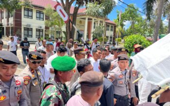 Aksi Unjuk Rasa di PN Dompu Berjalan Kondusif, Polisi Lakukan Pengamanan Maksimal