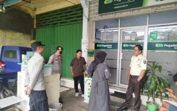 Polsek Pringgarata Patroli Dialogis di Pegadaian Syariah, Ajak Masyarakat Jaga Kamtibmas Saat Ramadhan