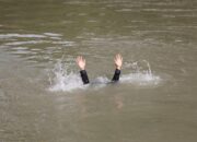 Polsek Rasanae Timur Lakukan Evakuasi Korban Tenggelam di Sungai Kodo