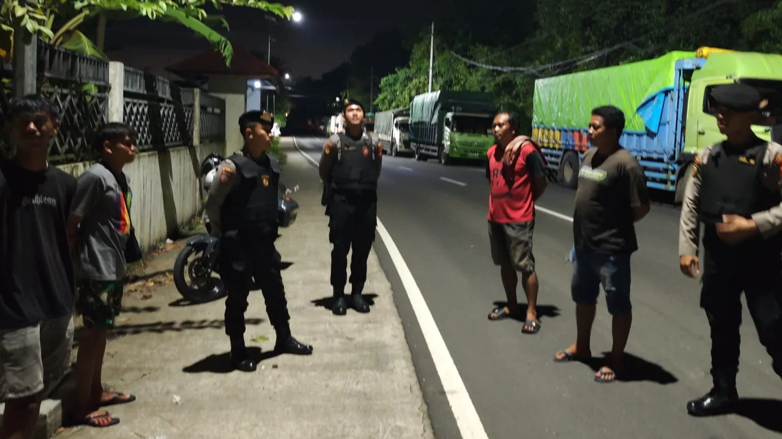 Polres Lombok Barat Sisir Jalur Lintas Lembar Dini Hari, Cegah Aksi Kriminalitas dan Balap Liar yang Meresahkan