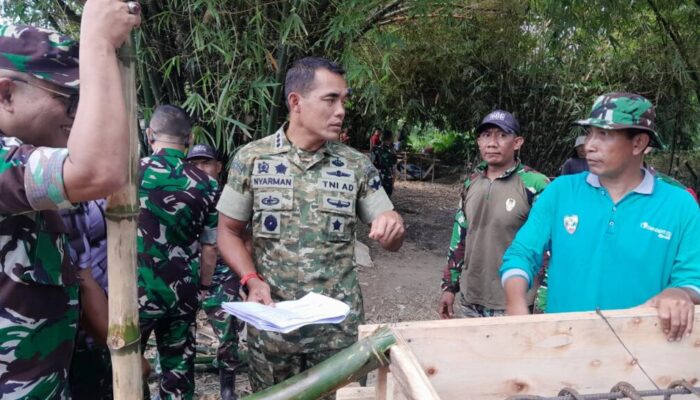 Tim Wasrik Kodam IX/Udayana Tinjau Jembatan Garuda, Warga Sambut Penuh Harap