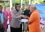 Kapolres Sumbawa Bersama Bhayangkari Salurkan Bantuan Bagi Korban Kebakaran di Pemangong