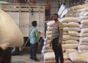 Polsek Lembar Kawal Ketat Distribusi 50 Ton Jagung ke Bulog Demi Swasembada Pangan