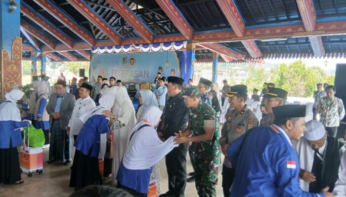 Langkah Penuh Iman, 387 Jamaah Haji Resmi Diberangkatkan
