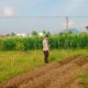 Wujudkan Kemandirian Agraria, Personel Polsek Labuapi Turun Langsung Dampingi Petani Olah Lahan Produktif