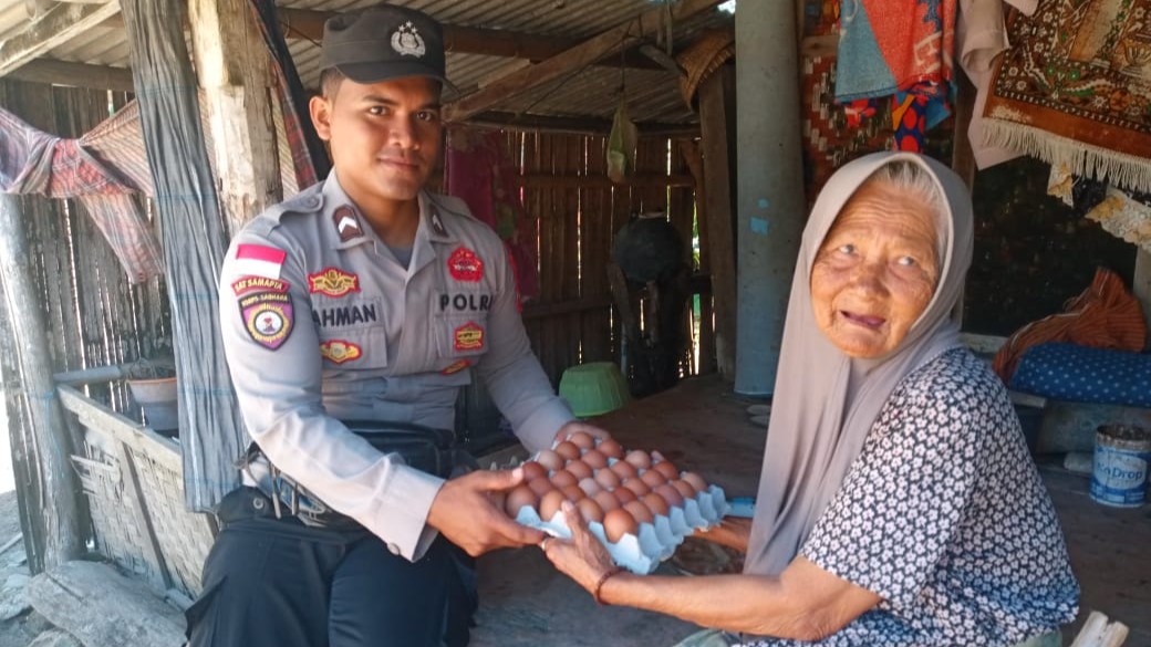 Polsek Sekotong Jalankan Program Nutrisi Mantap di Desa