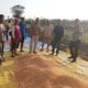 BHABINKAMTIBMAS DESA HU’U DAMPINGI PETANI JAGUNG, DUKUNG KETAHANAN PANGAN DAN KEMANDIRIAN EKONOMI WARGA