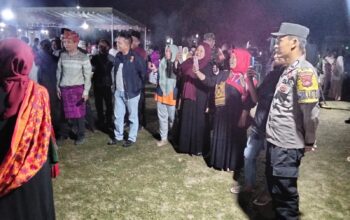 Bhabinkamtibmas Hadiri Festival Muharam “Melala Minyak Mido” di Lalar Liang, Wujud Sinergi Polri dengan Masyarakat
