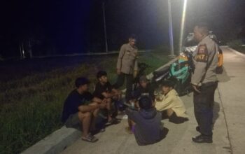Cegah Tindak Kriminalitas, Polsek Plampang Gelar Patroli Blue Light di Wilayah Hukum Plampang dan Maronge